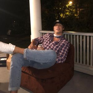 Meet your Posher, Mitchell